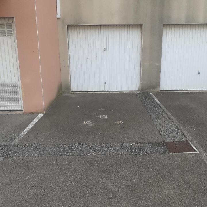 T2 Clim Avec Terrasse Et Place De Parking Privative 바라뤽레벵즈 외부 사진